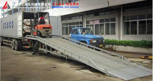 移動(dòng)式登車橋，移動(dòng)式液壓登車橋
